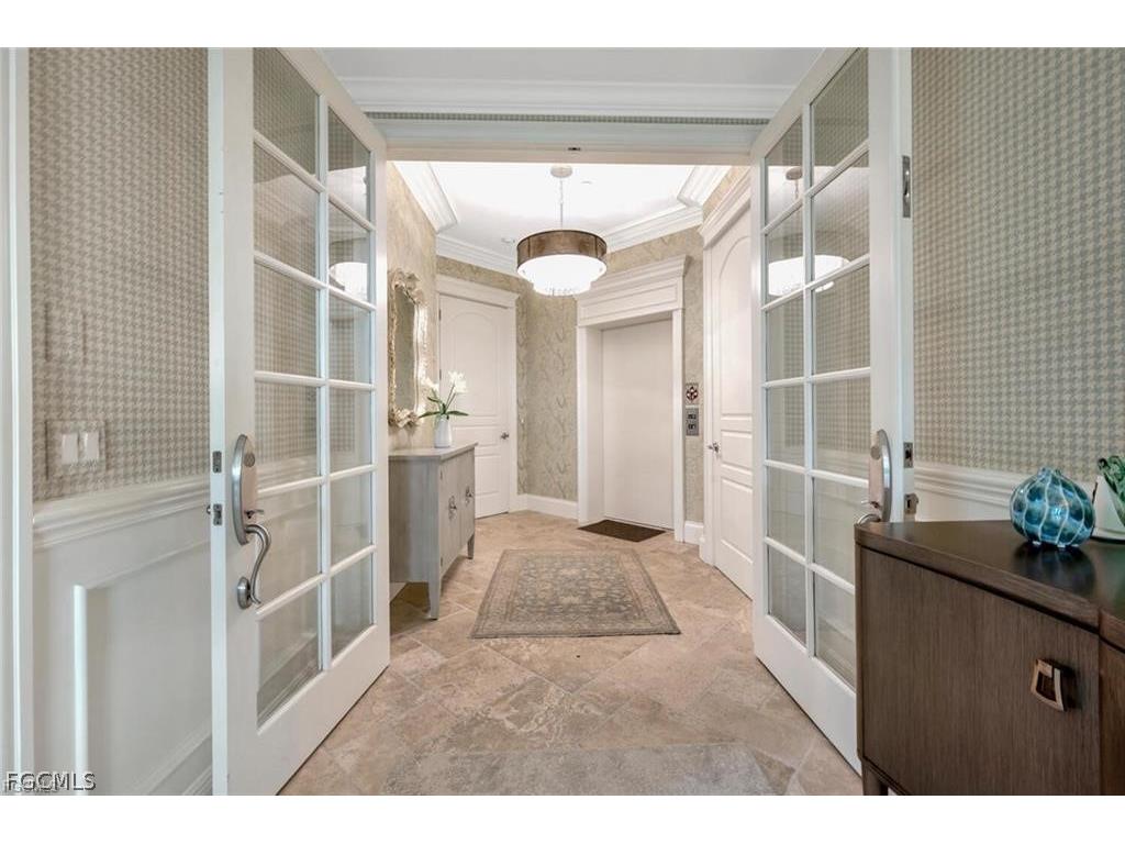 2542 Marquesa Royale Lane #6 Naples FL 34109 2026012432 image8
