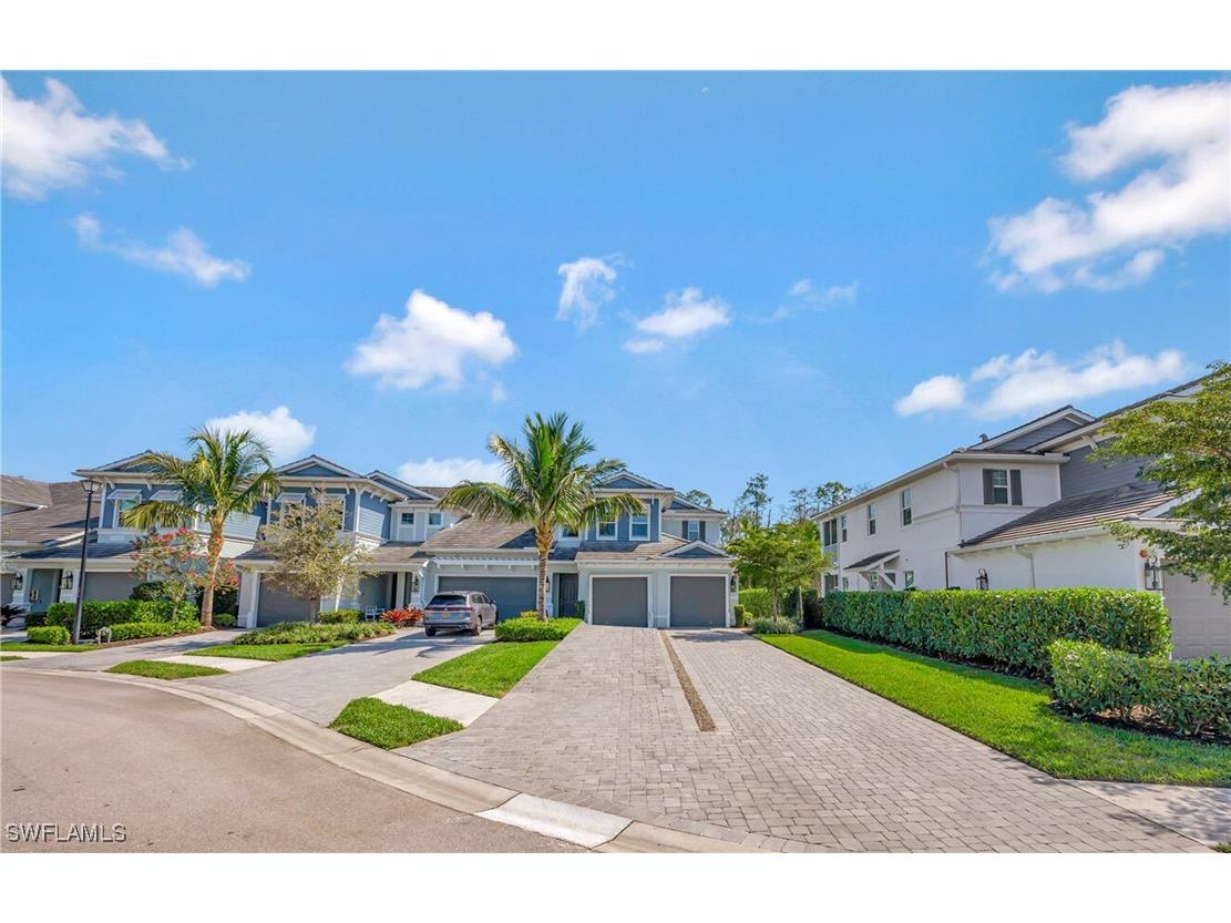 2542 Seychelles Drive #704 Naples FL 34112 225077736 image1