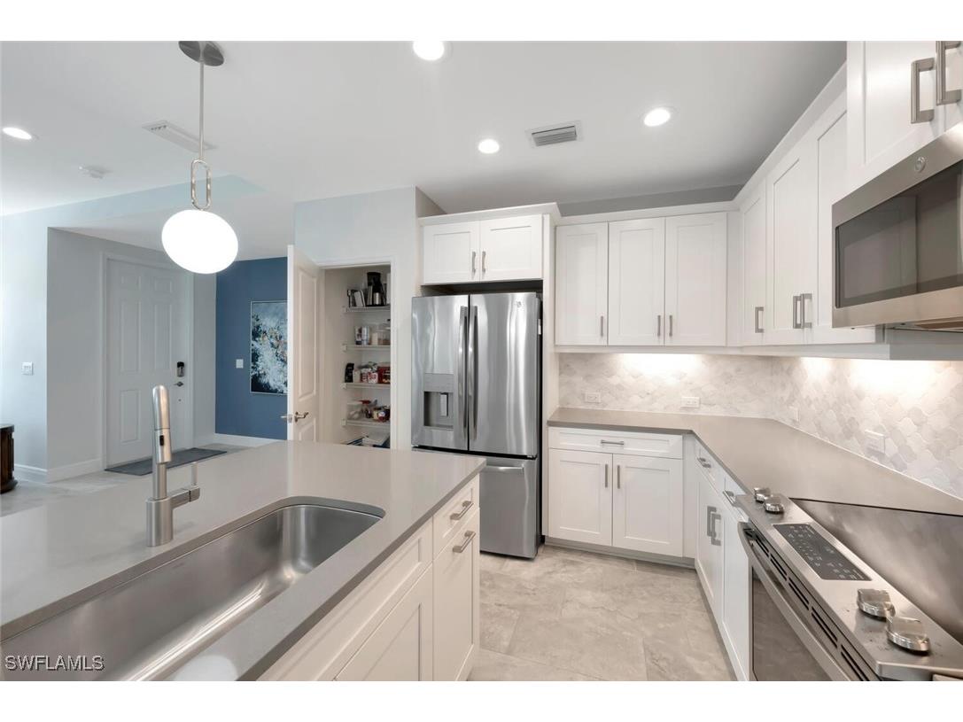 2542 Seychelles Drive #704 Naples FL 34112 225077736 image11