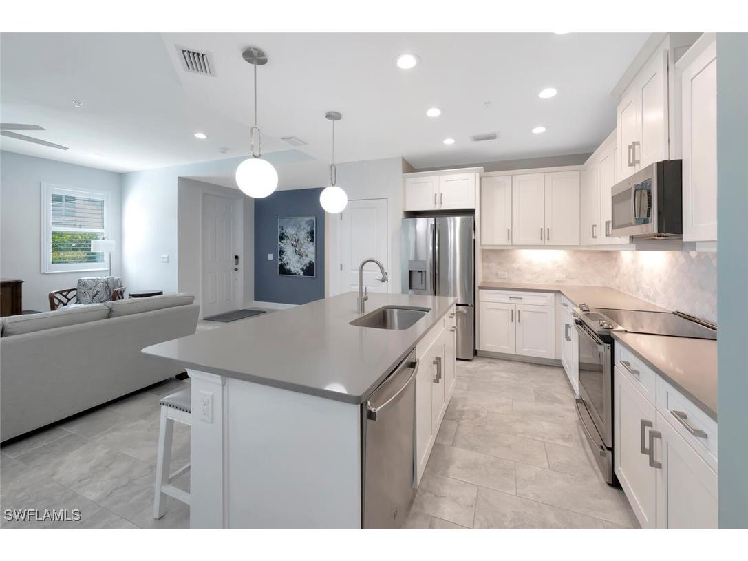 2542 Seychelles Drive #704 Naples FL 34112 225077736 image12