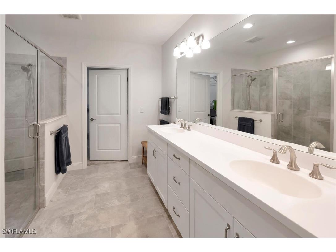 2542 Seychelles Drive #704 Naples FL 34112 225077736 image15