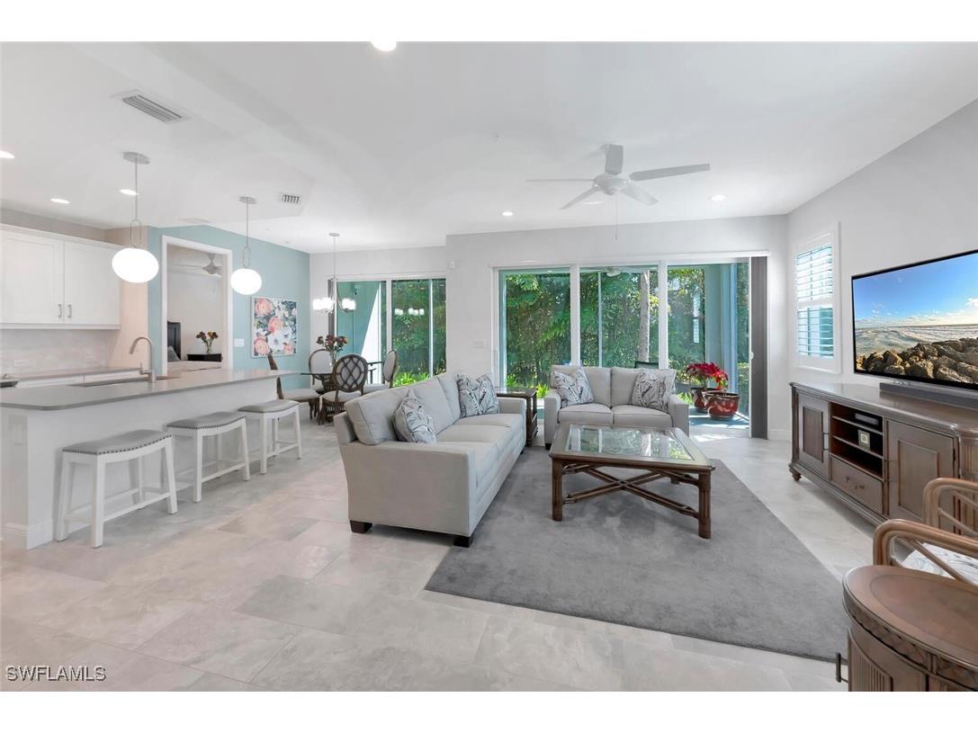 2542 Seychelles Drive #704 Naples FL 34112 225077736 image5