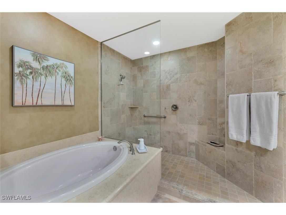 2543 Marquesa Royale Lane #PH 301 Naples FL 34109 225069126 image33