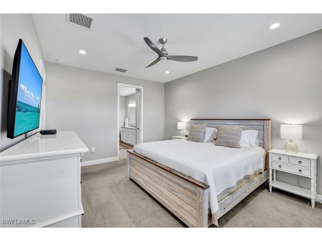 2543 Seychelles Drive #608 Naples FL 34112 225034840 image10