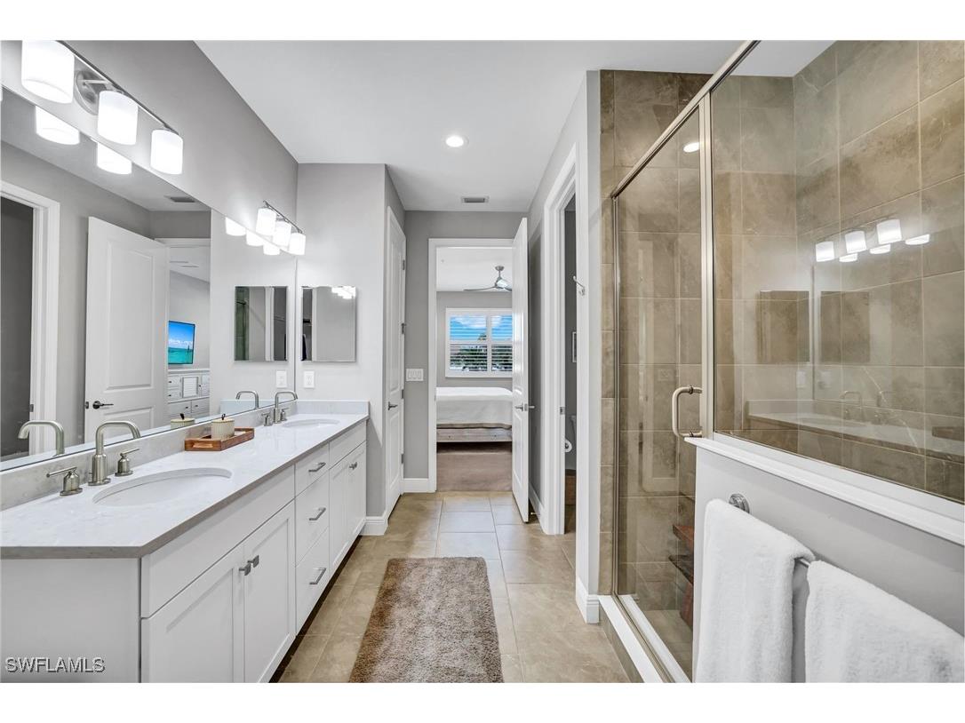 2543 Seychelles Drive #608 Naples FL 34112 225034840 image13