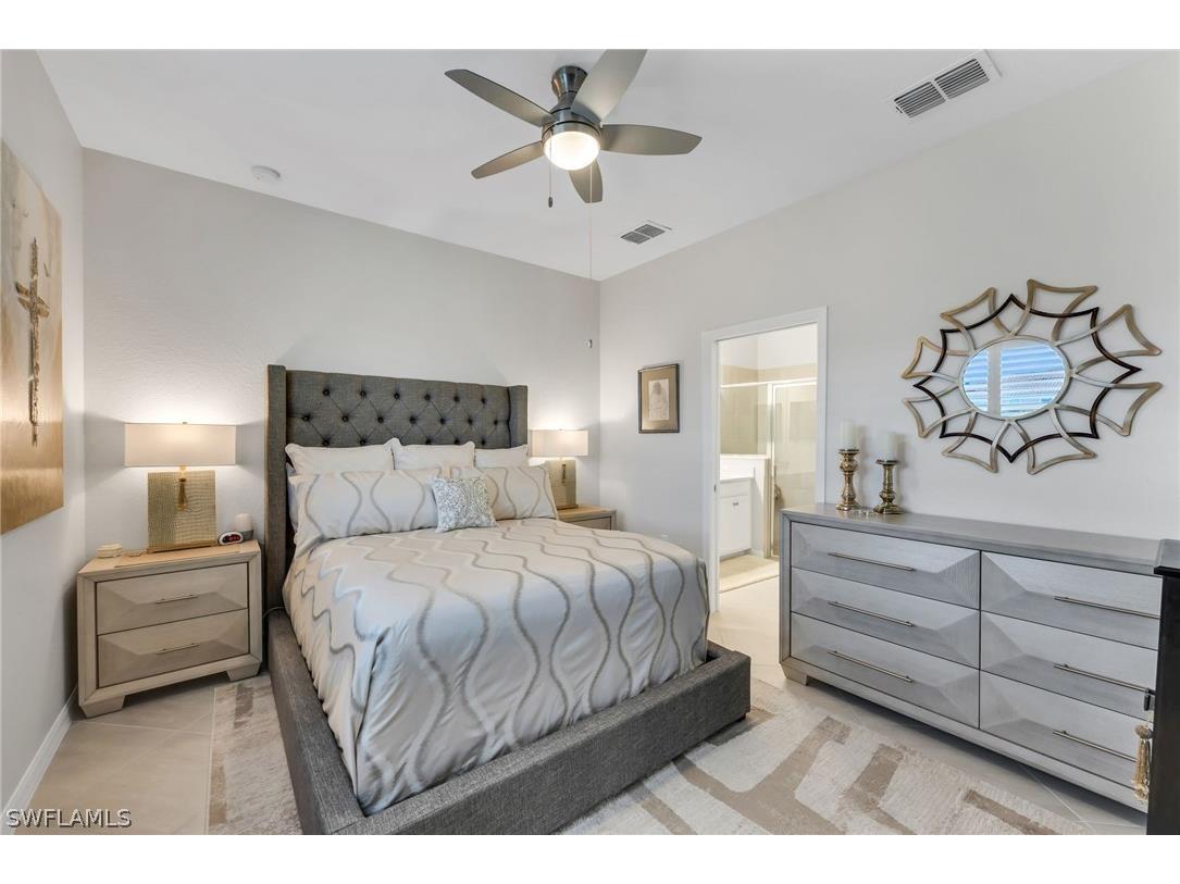 2543 Vine Avenue Naples FL 34120 226006790 image10