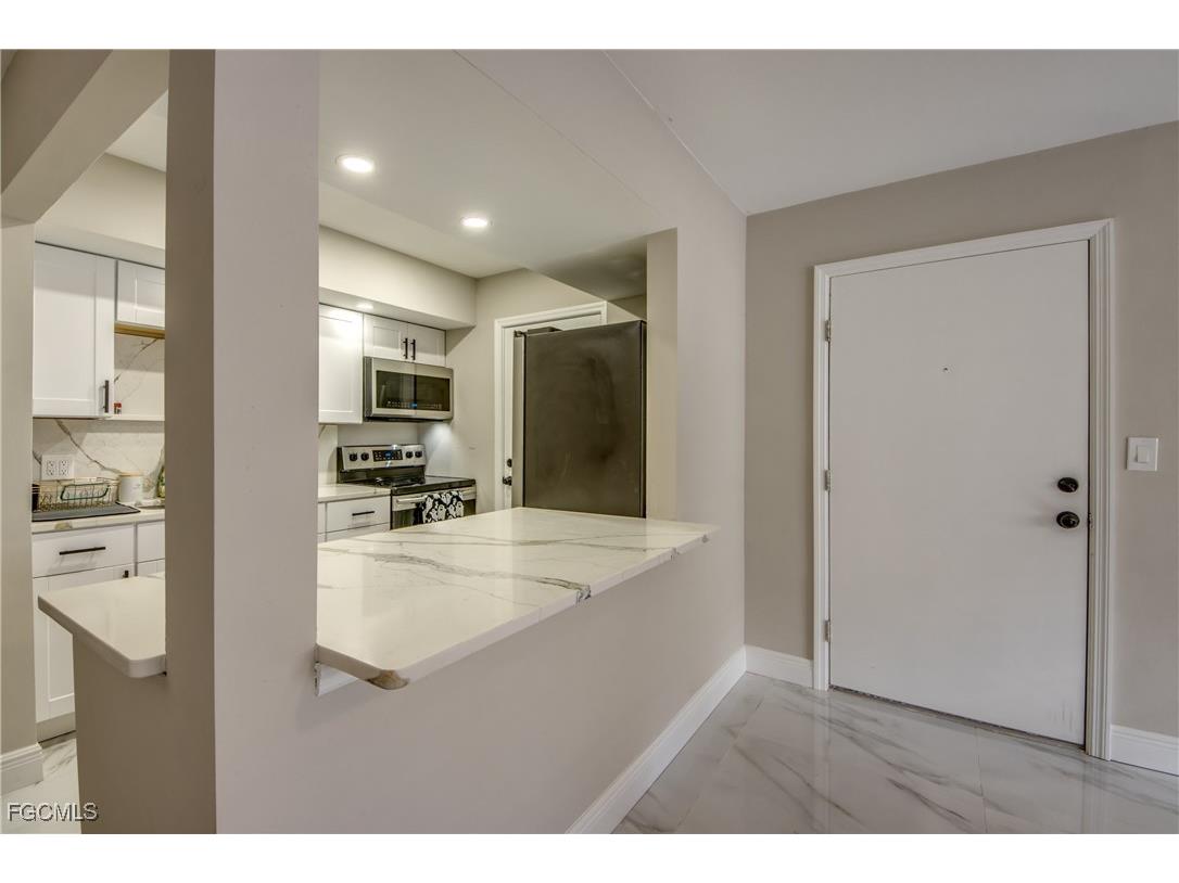 2544 1st Street #107 Fort Myers FL 33901 2025008688 image16