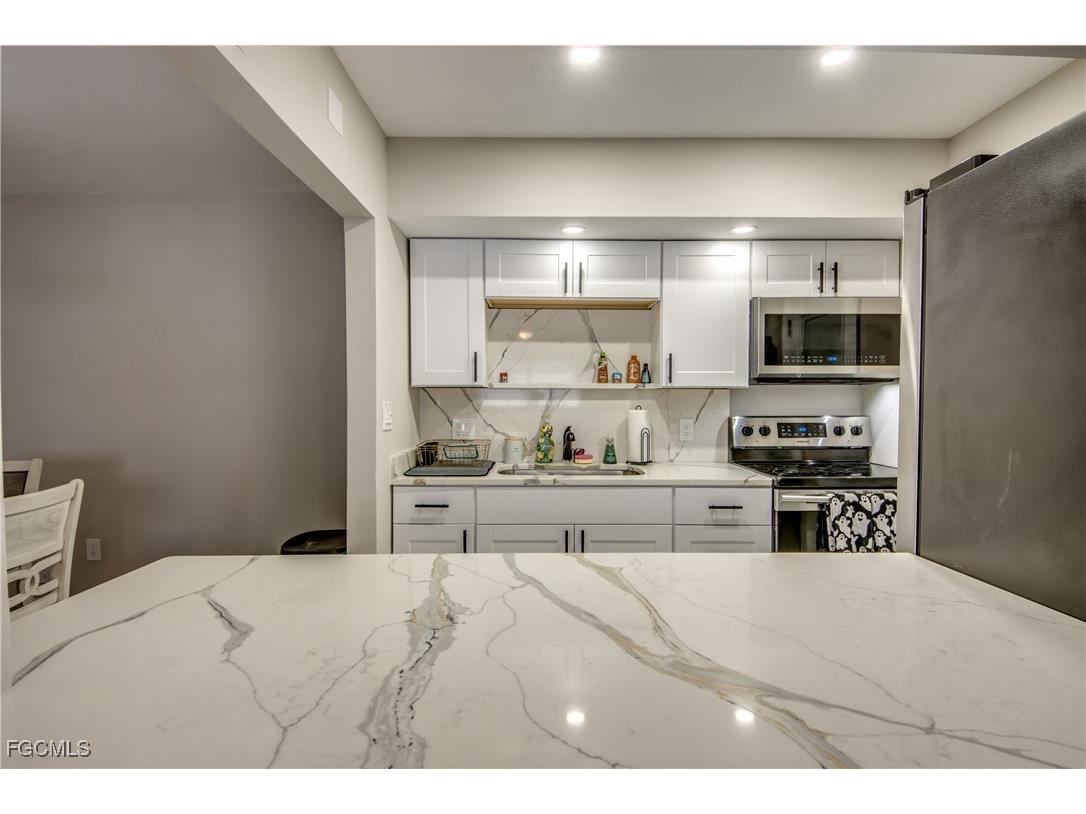 2544 1st Street #107 Fort Myers FL 33901 2025008688 image17