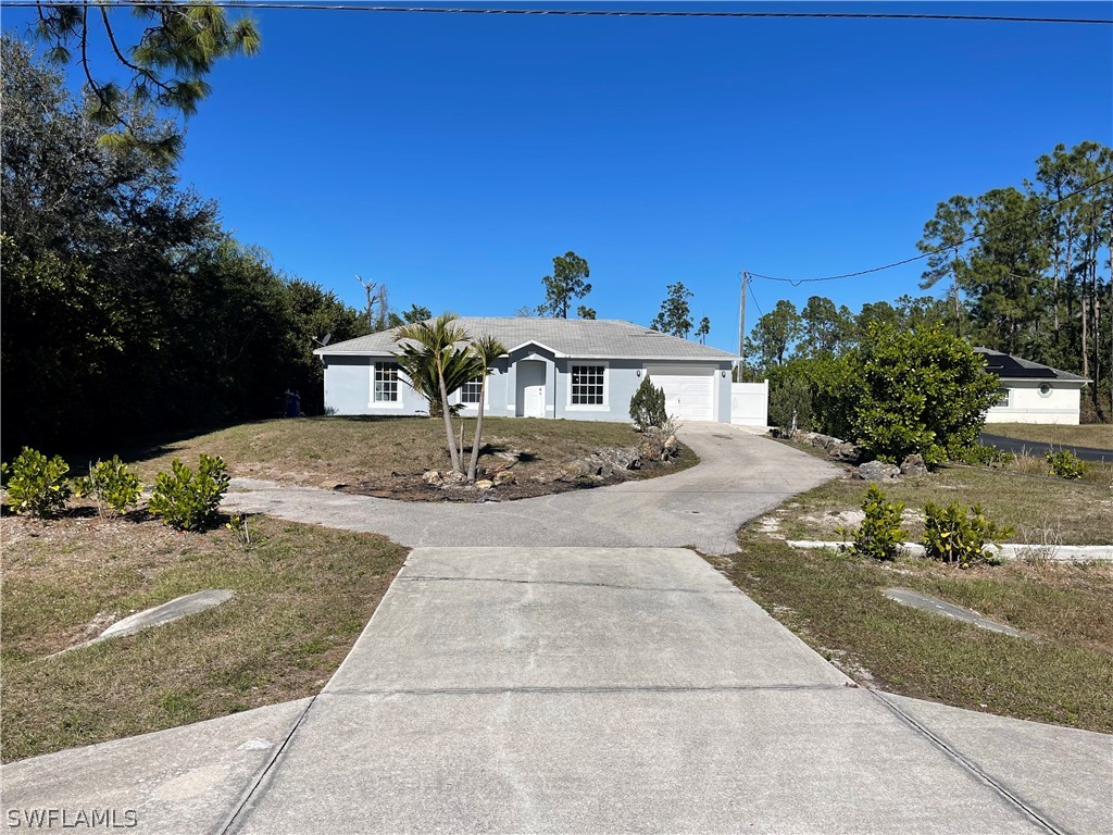 2545 37th Avenue NE Naples FL 34120 222086681 image1