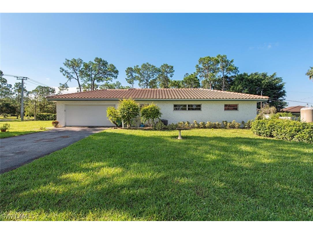 2545 70th Street SW Naples FL 34105 222047601 image1