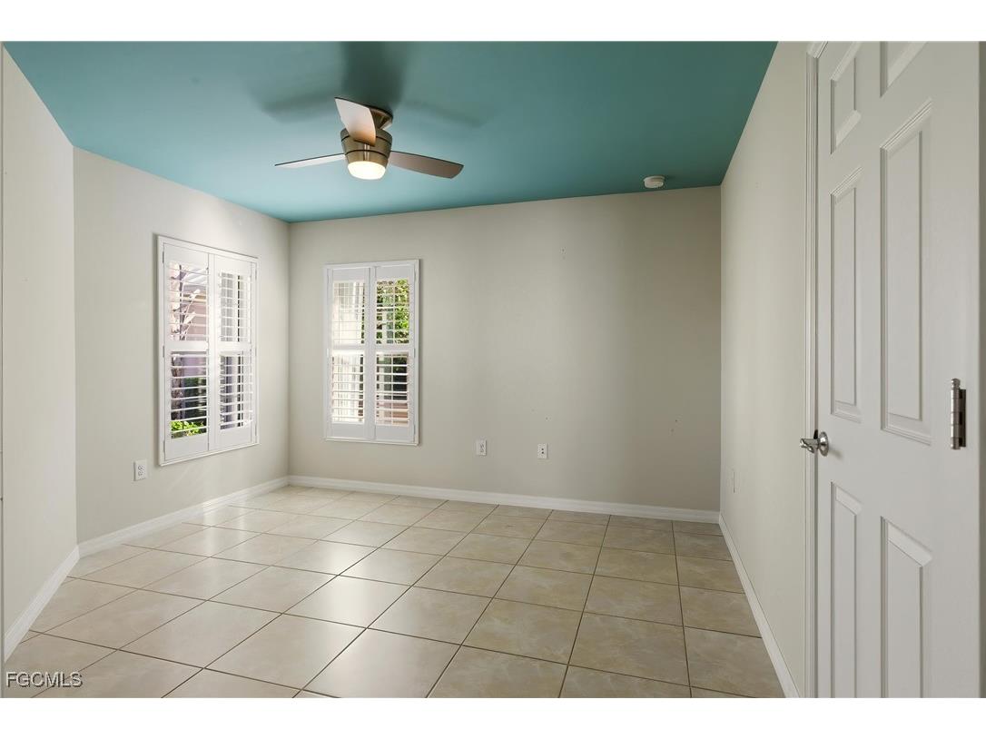 2546 Greendale Place Cape Coral FL 33991 2025021313 image24