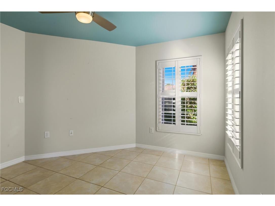 2546 Greendale Place Cape Coral FL 33991 2025021313 image25