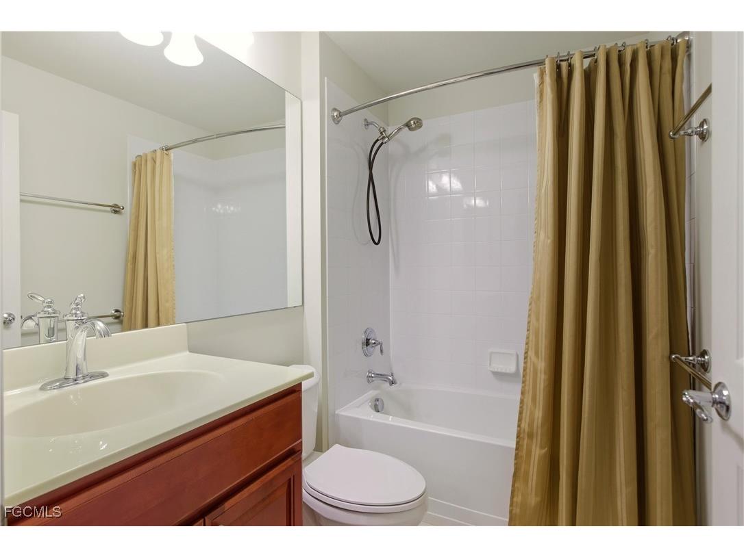 2546 Greendale Place Cape Coral FL 33991 2025021313 image27