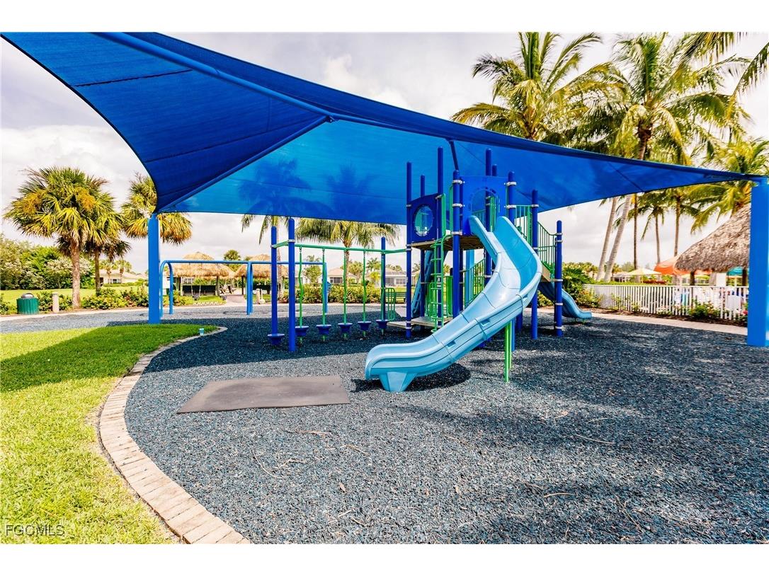 2546 Greendale Place Cape Coral FL 33991 2025021313 image47