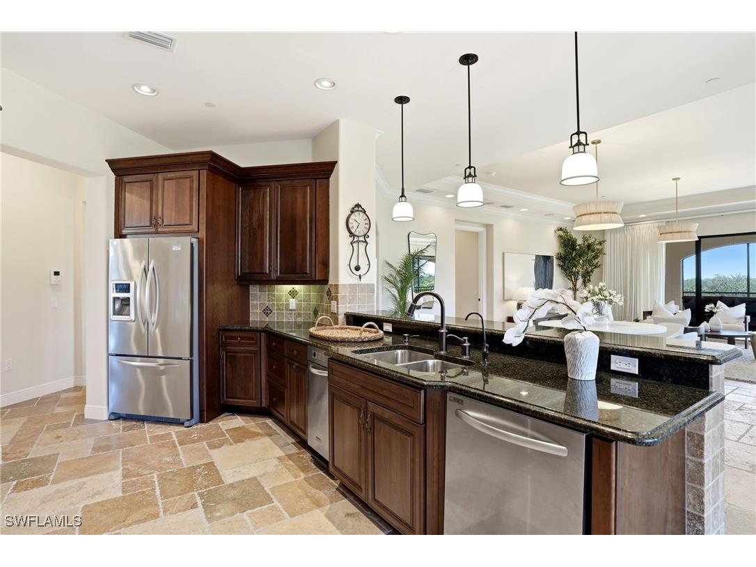 2546 Marquesa Royale Lane #7-302 Naples FL 34109 225075170 image17