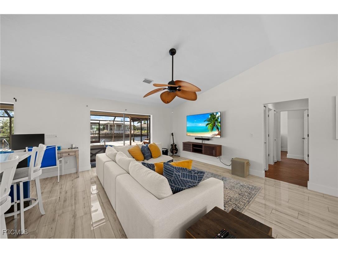 2546 SW 38th Terrace Cape Coral FL 33914 2025019767 image7