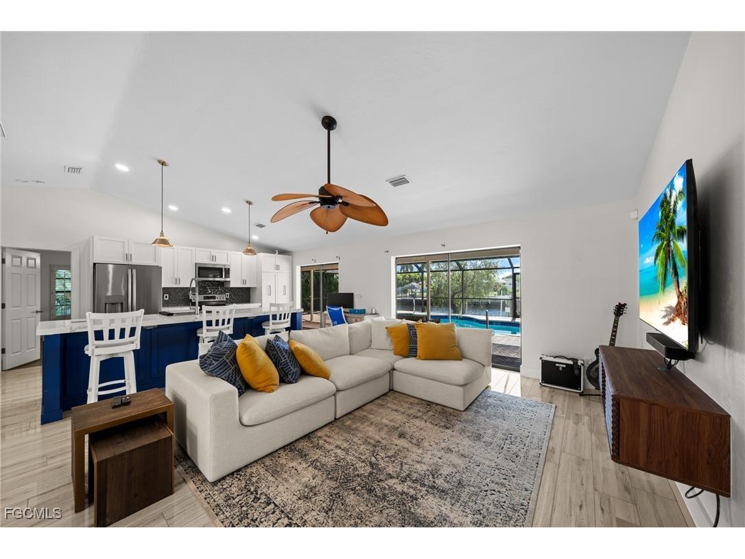 2546 SW 38th Terrace Cape Coral FL 33914 2025019767 image8