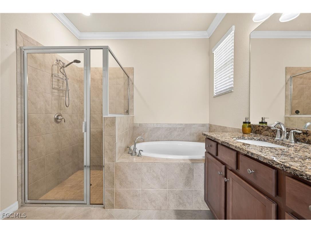 2548 Caslotti Way Cape Coral FL 33909 2026008114 image15