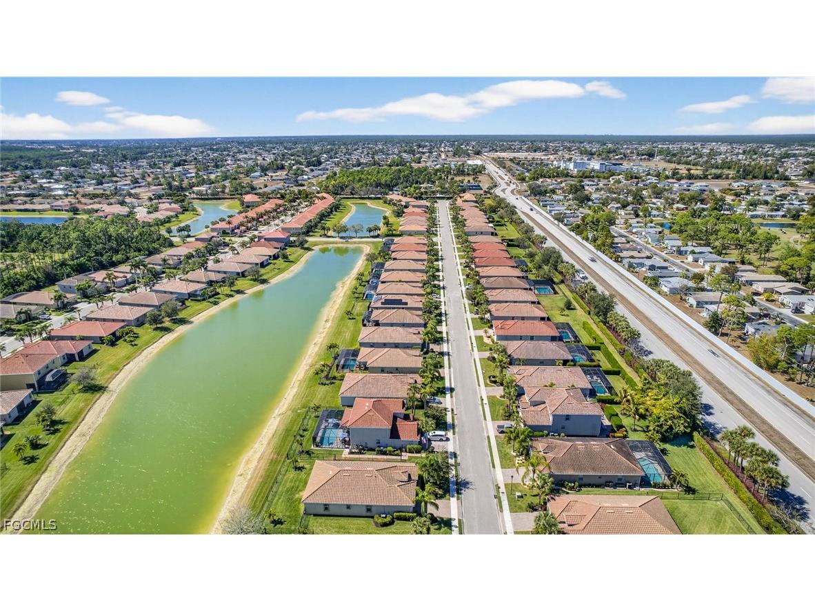 2548 Caslotti Way Cape Coral FL 33909 2026008114 image35