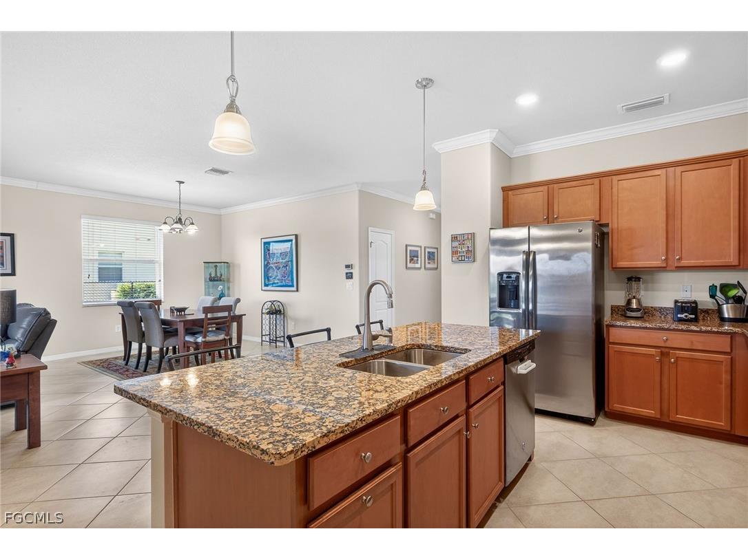 2548 Caslotti Way Cape Coral FL 33909 2026008114 image9