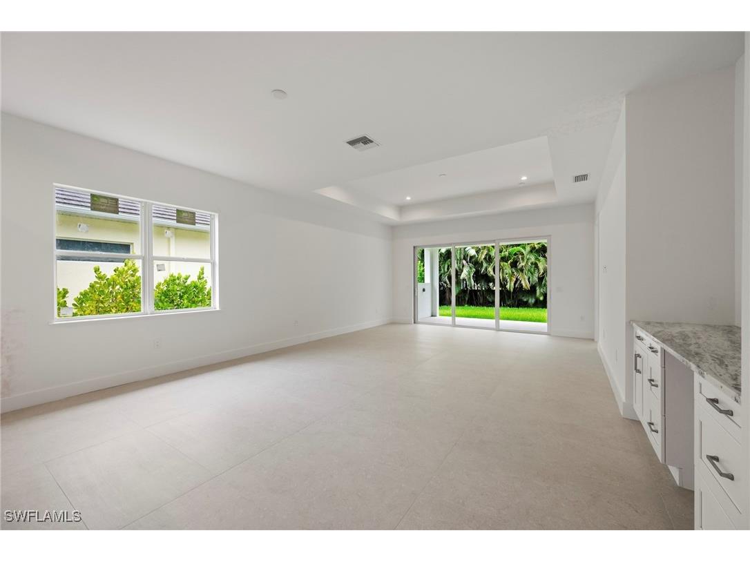 2548 Linda Drive Naples FL 34112 226003930 image10