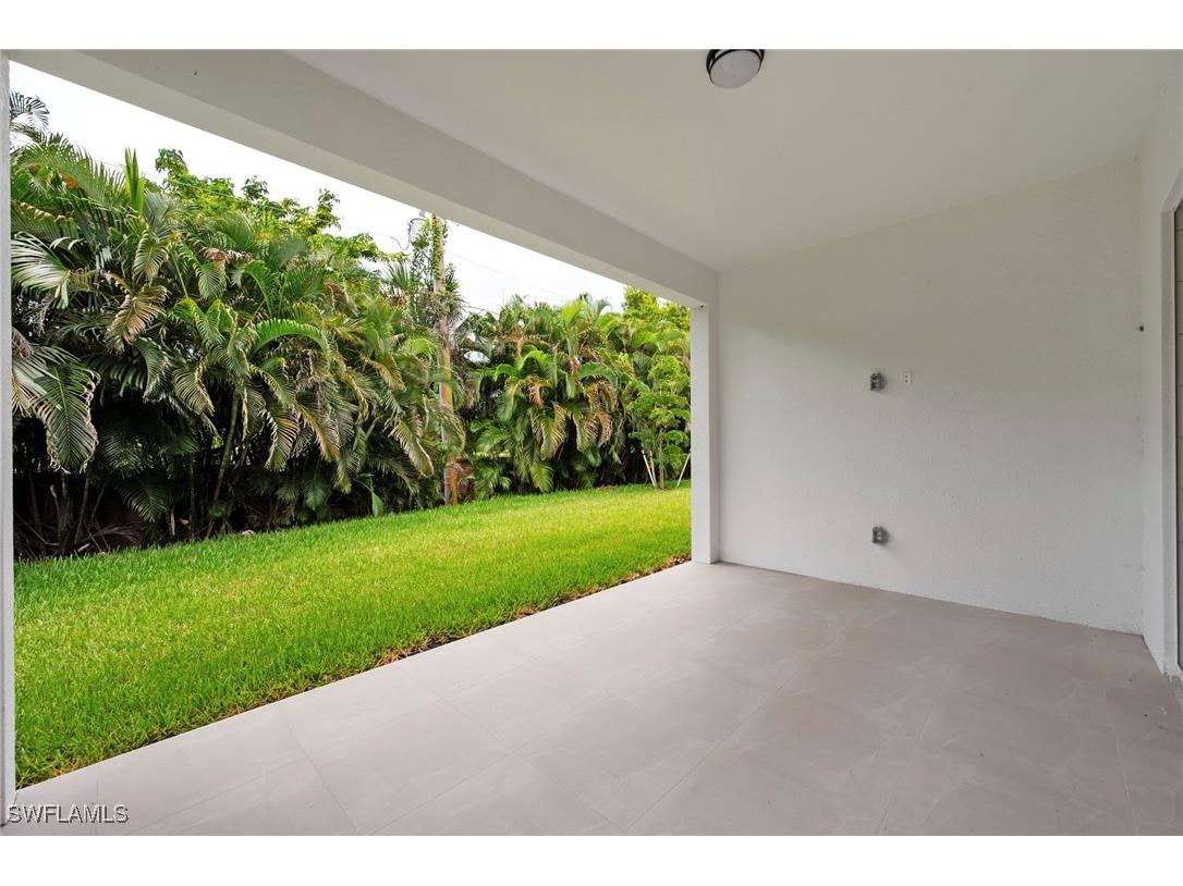 2548 Linda Drive Naples FL 34112 226003930 image5