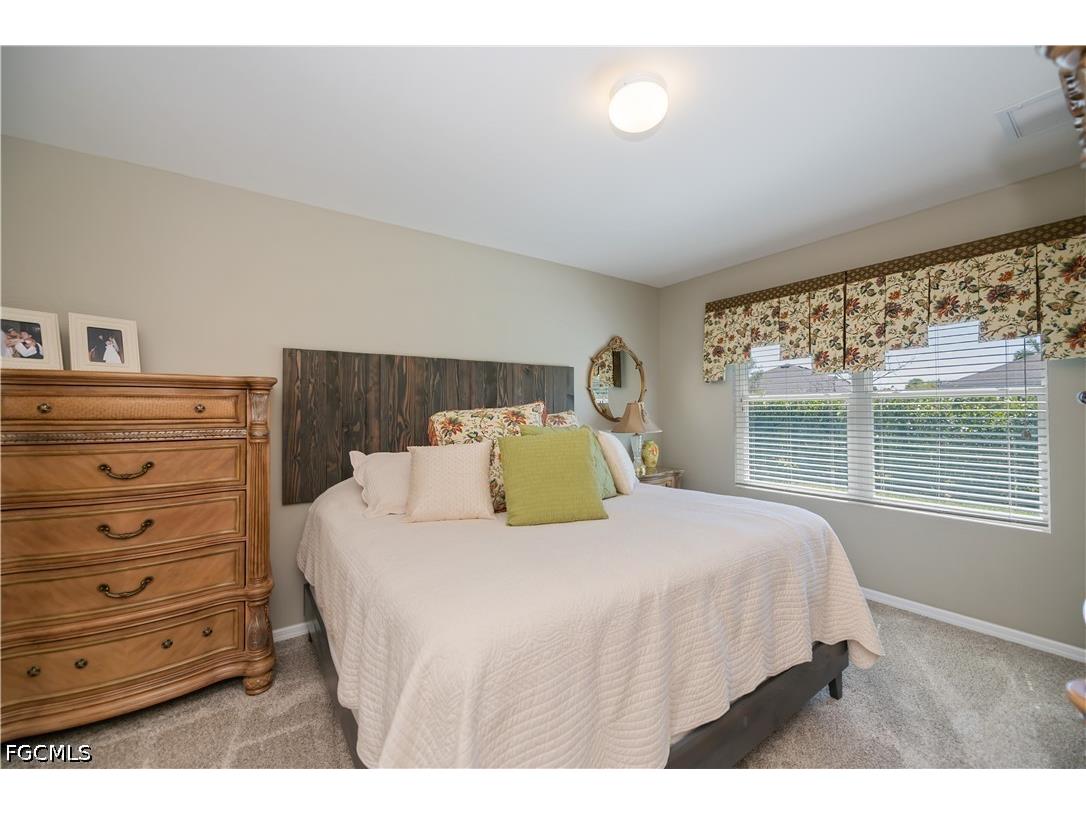 2548 Ocasa Court Cape Coral FL 33909 2026013174 image3