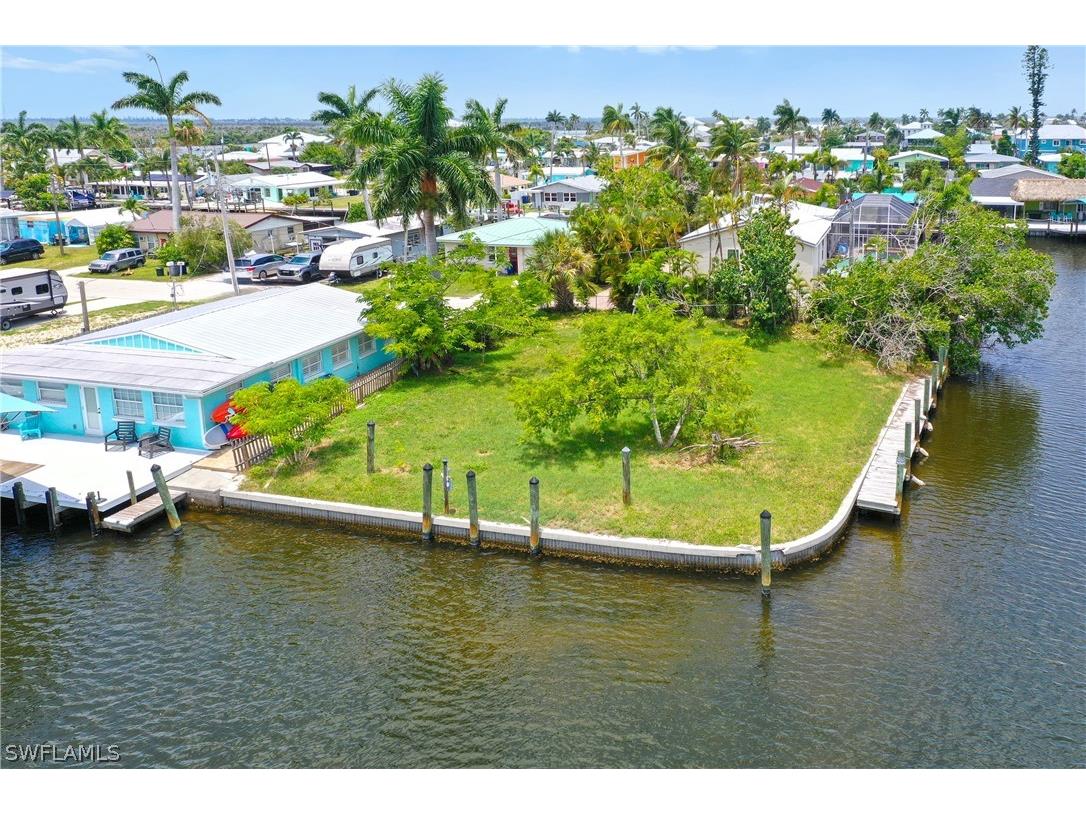 2549 Cay Cove Matlacha FL 33993 224045044 image1