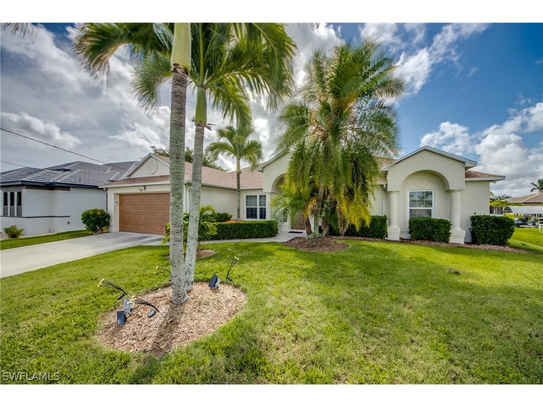 2549 Surfside Boulevard W Cape Coral FL 33914 224051887 image1