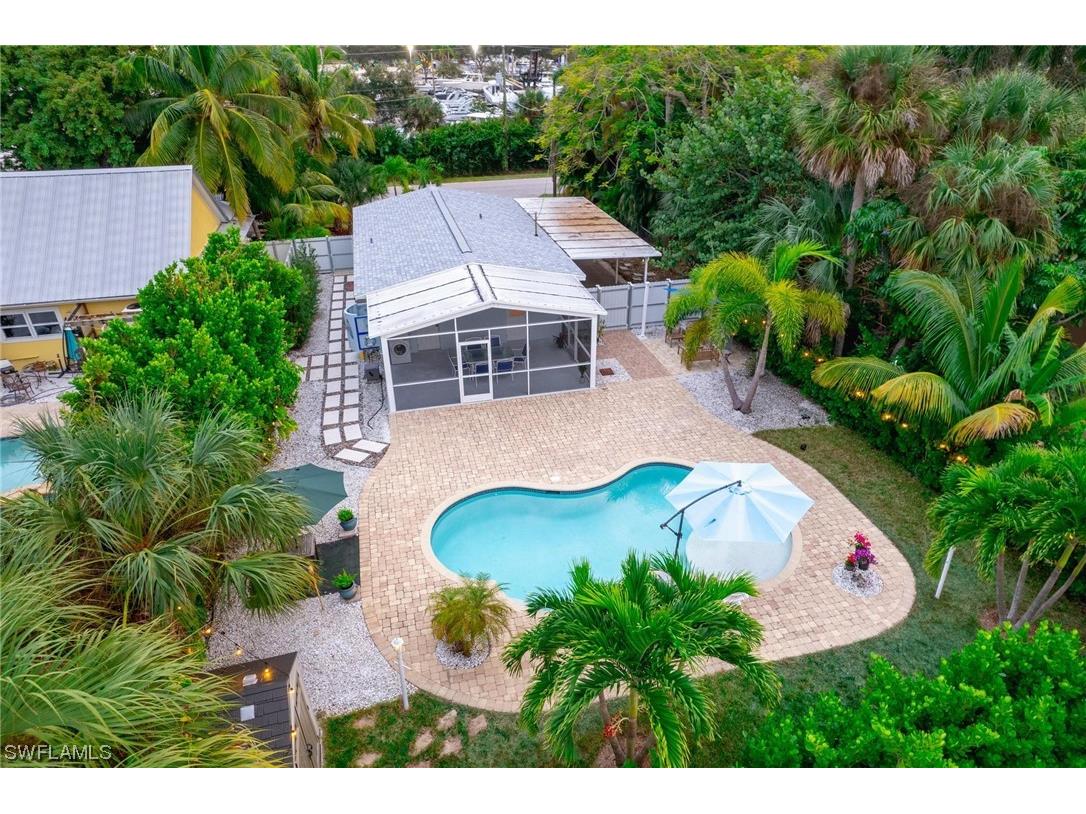 2549 Terrace Avenue Naples FL 34104 223088055 image1
