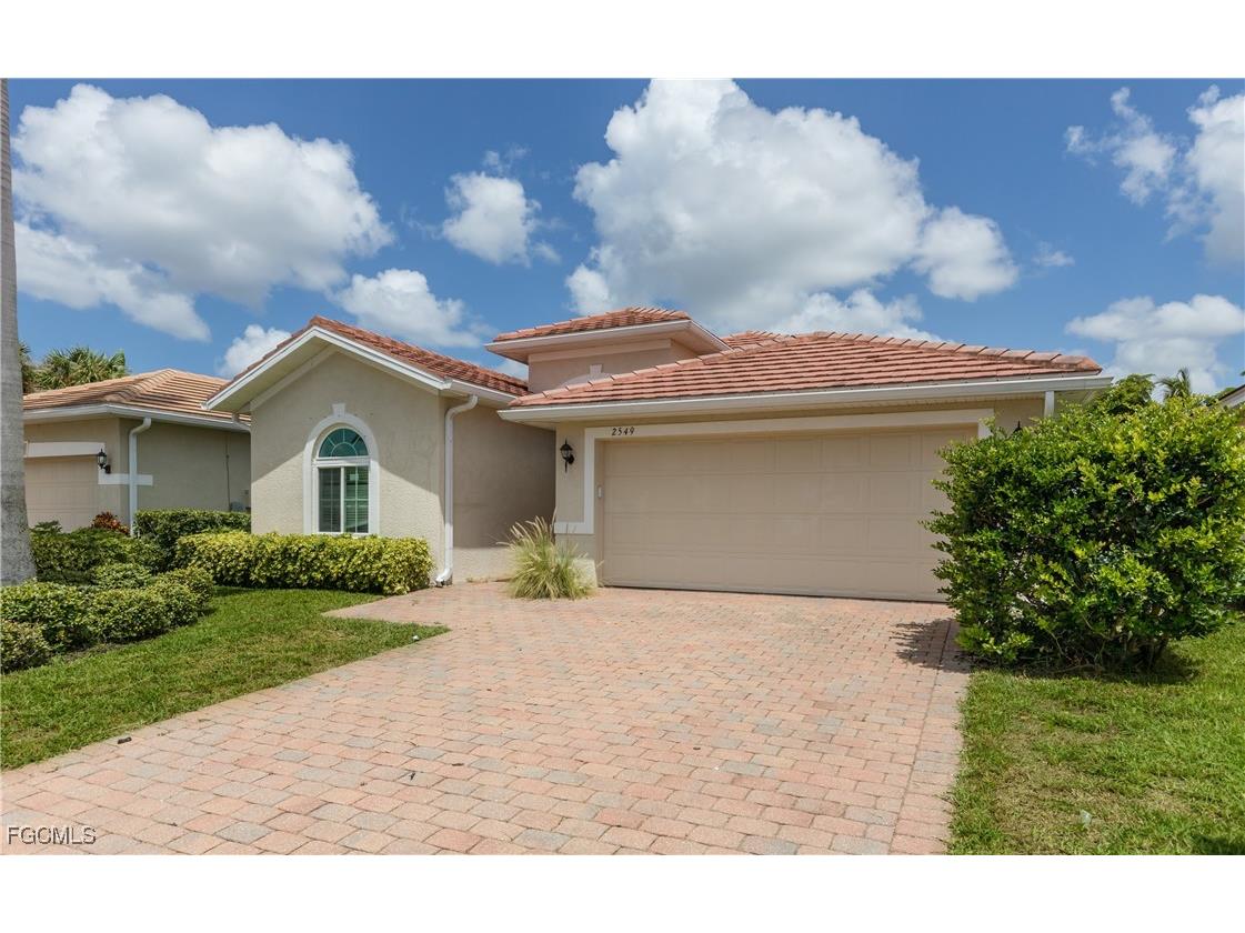 2549 Verdmont Court Cape Coral FL 33991 2025013976 image1