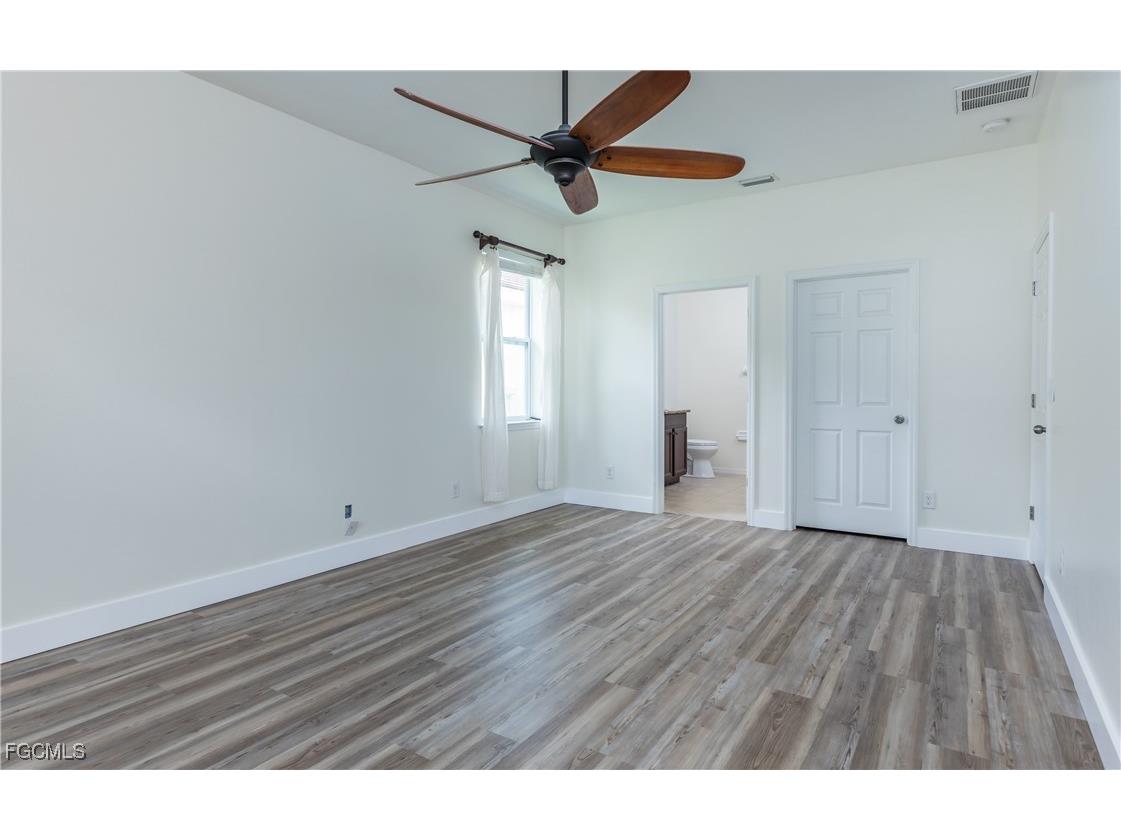 2549 Verdmont Court Cape Coral FL 33991 2025013976 image12