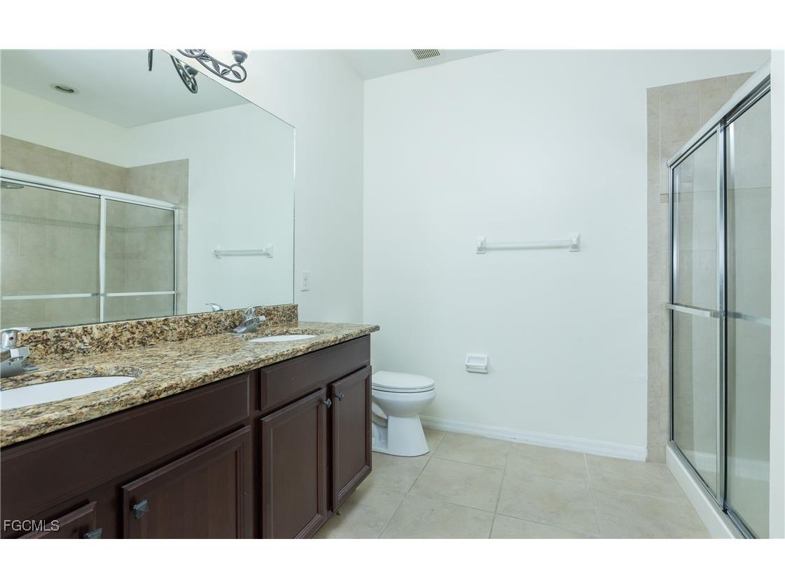 2549 Verdmont Court Cape Coral FL 33991 2025013976 image15