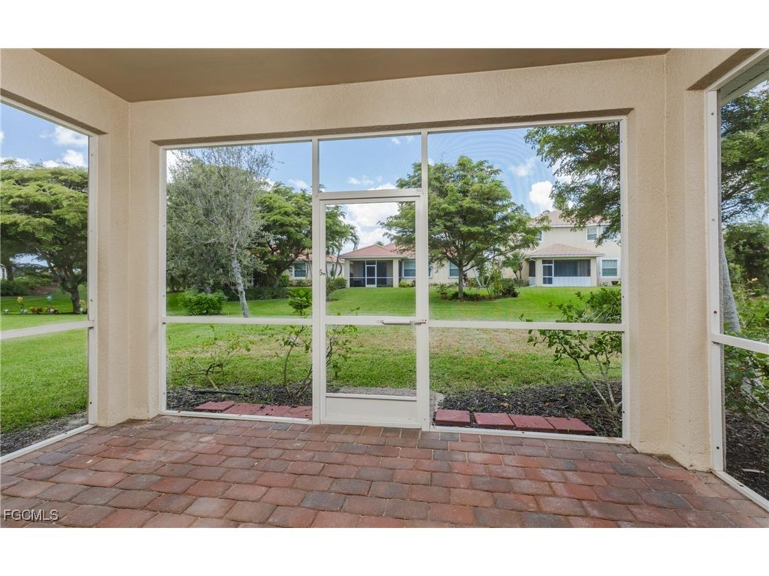 2549 Verdmont Court Cape Coral FL 33991 2025013976 image16