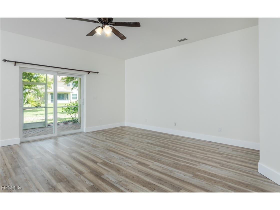 2549 Verdmont Court Cape Coral FL 33991 2025013976 image3