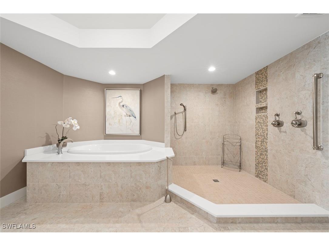 2549 W Gulf Drive #102 Sanibel FL 33957 225038930 image32