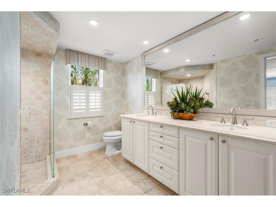 2549 W Gulf Drive #102 Sanibel FL 33957 225038930 image37