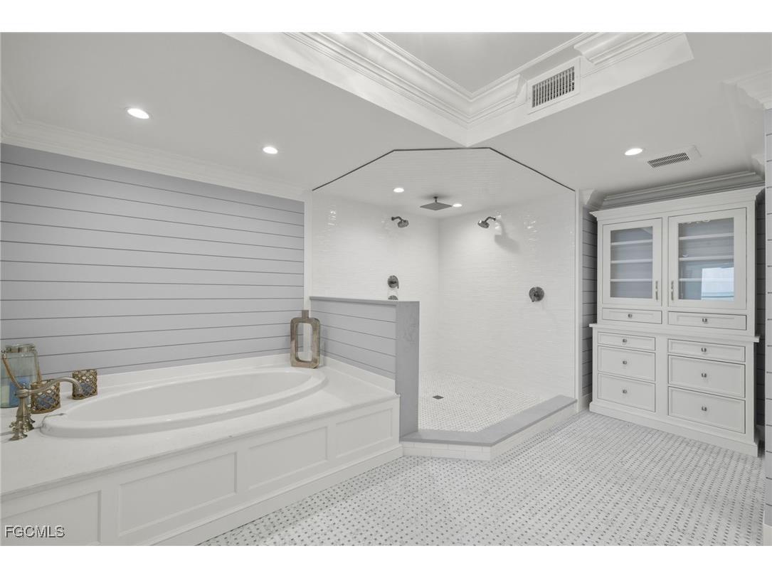 2549 W Gulf Drive #106 Sanibel FL 33957 2025011697 image23