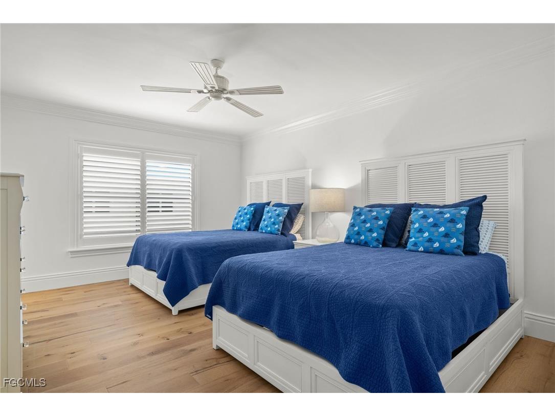 2549 W Gulf Drive #106 Sanibel FL 33957 2025011697 image28