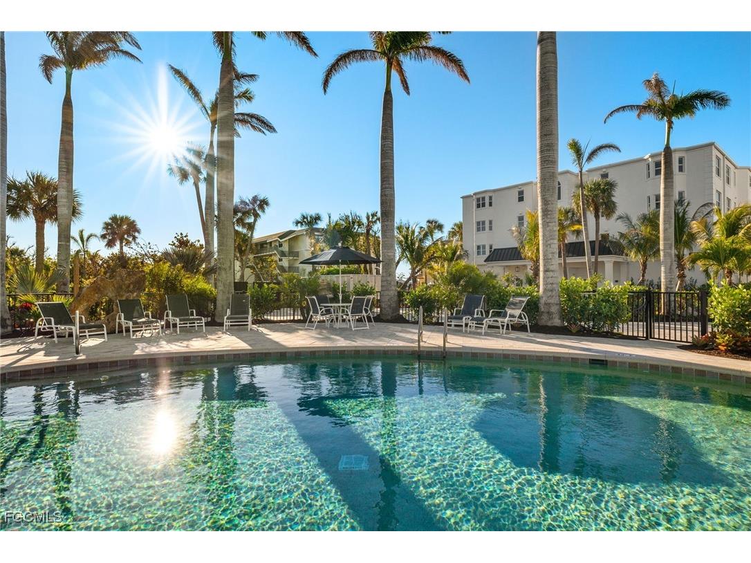 2549 W Gulf Drive #106 Sanibel FL 33957 2025011697 image3