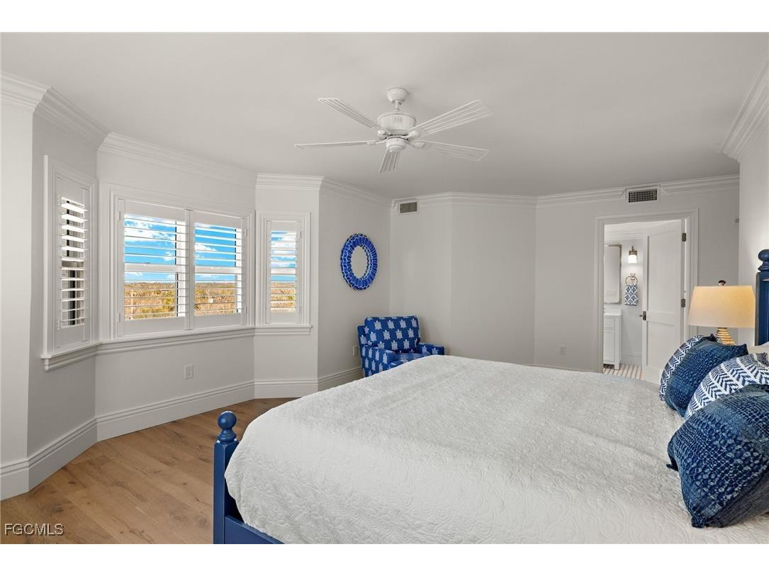 2549 W Gulf Drive #106 Sanibel FL 33957 2025011697 image32