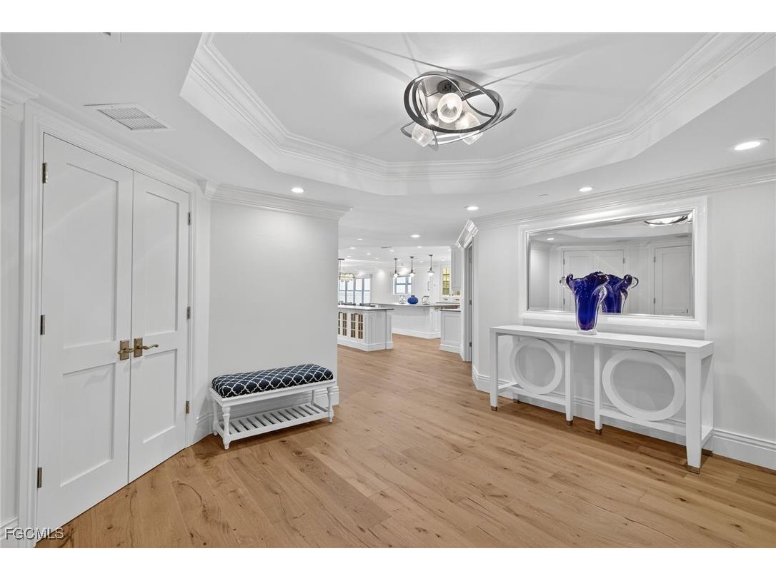 2549 W Gulf Drive #106 Sanibel FL 33957 2025011697 image5