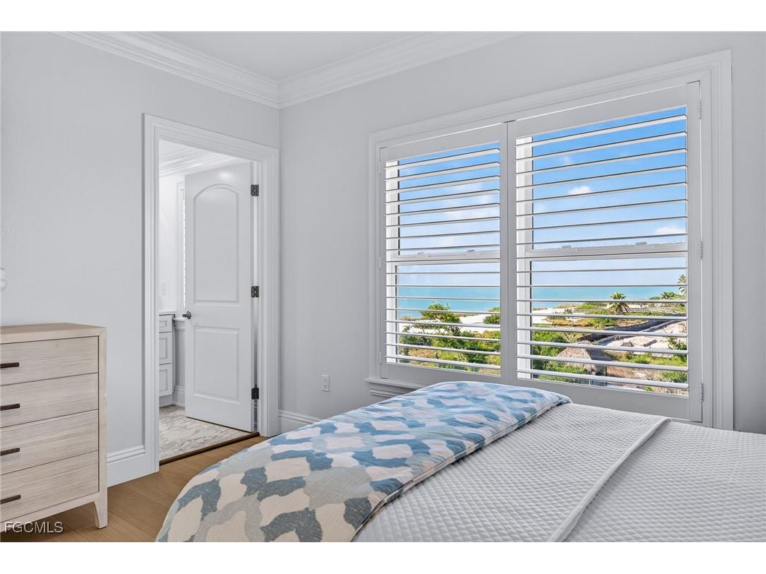 2549 W Gulf Drive #206 Sanibel FL 33957 2025022143 image33