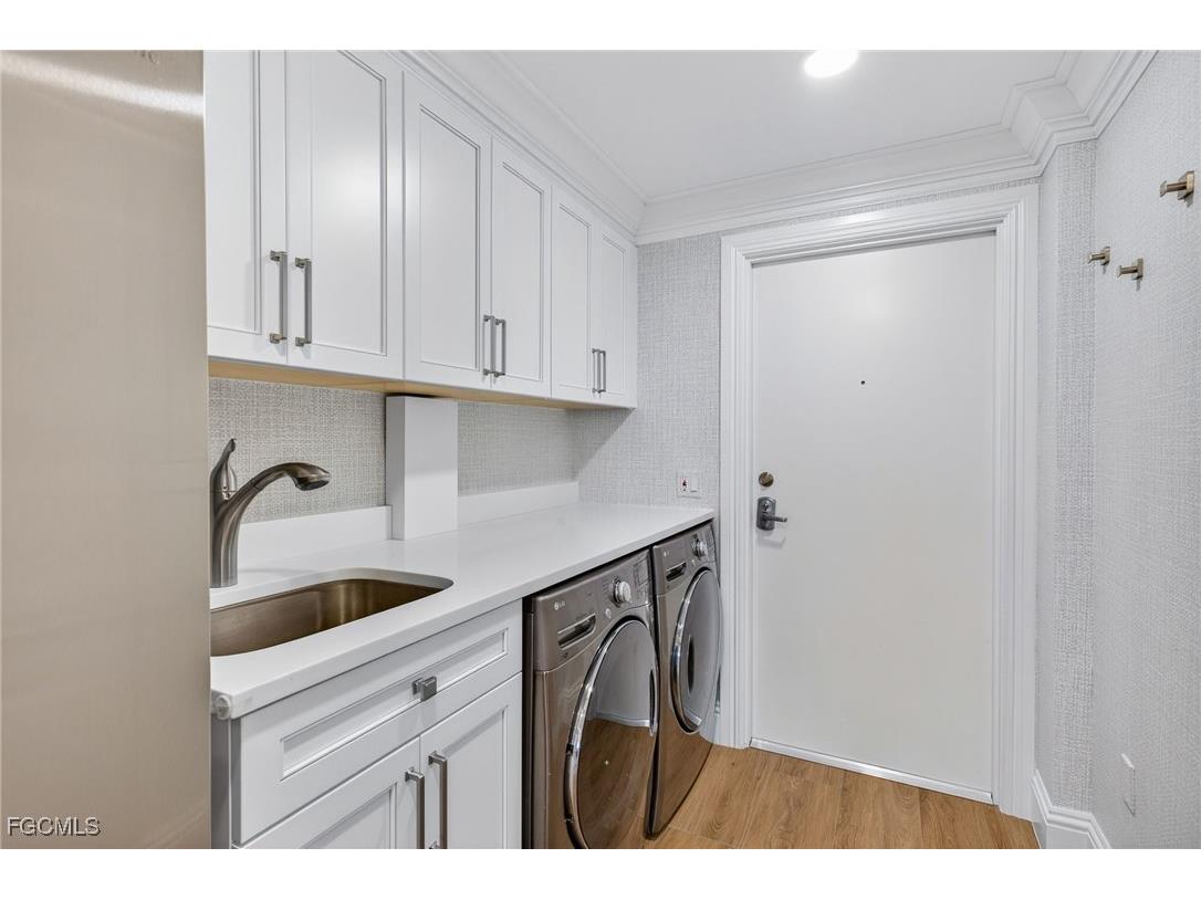 2549 W Gulf Drive #206 Sanibel FL 33957 2025022143 image40