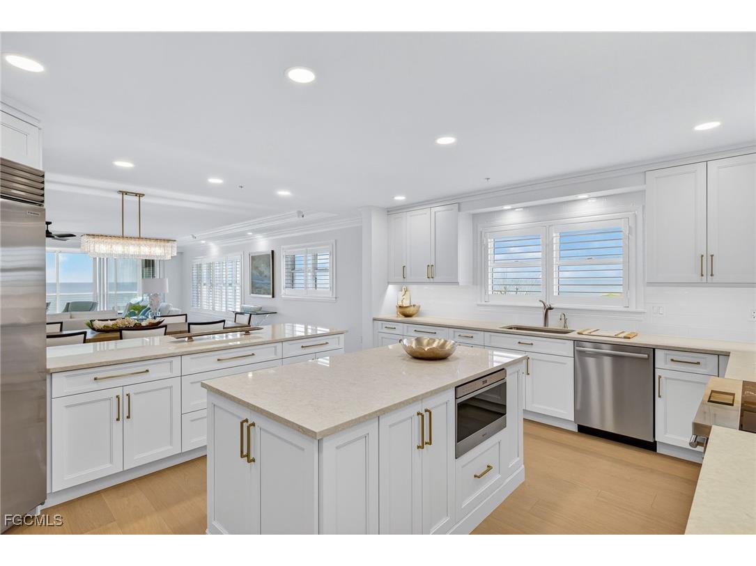 2549 W Gulf Drive #206 Sanibel FL 33957 2025022143 image7