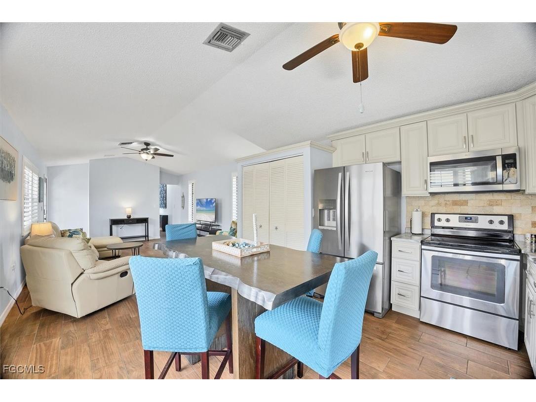 255 Boundary Boulevard #105 Rotonda West FL 33947 2025006771 image10