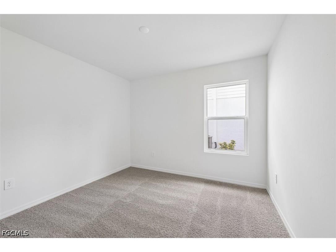 255 Lakeside Breeze Way Lehigh Acres FL 33936 2026018797 image10