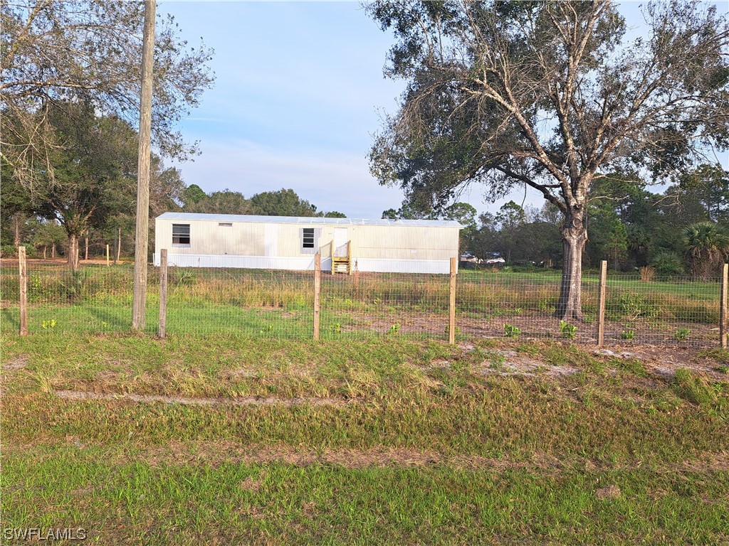 255 N Quebrada Street Clewiston FL 33440 223089737 image1