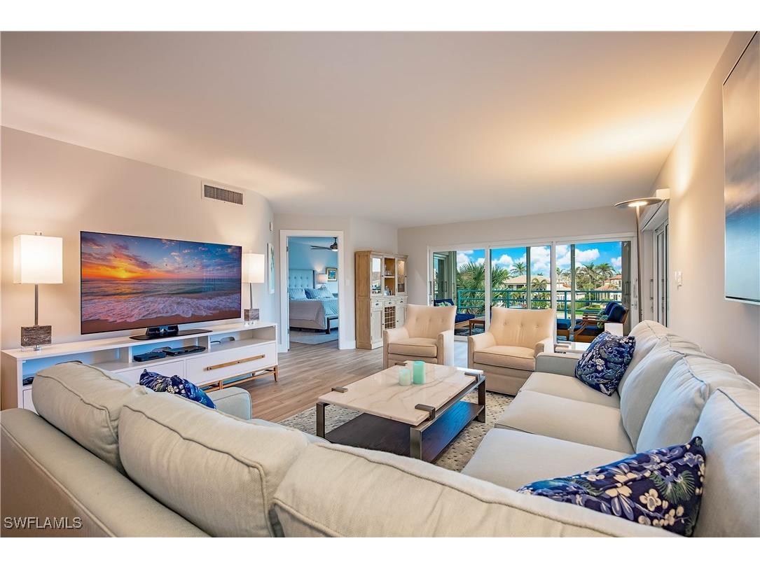 255 Park Shore Drive #3-332 Naples FL 34103 225004732 image2