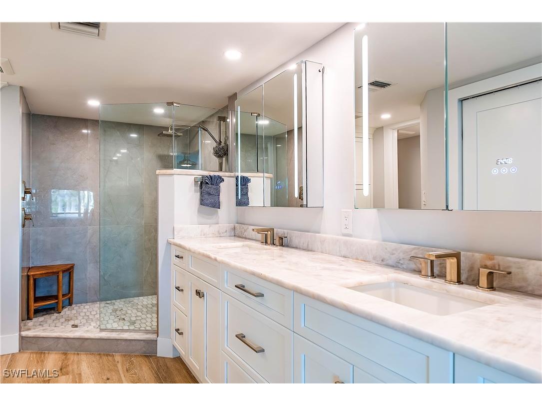 255 Park Shore Drive #3-332 Naples FL 34103 225004732 image9